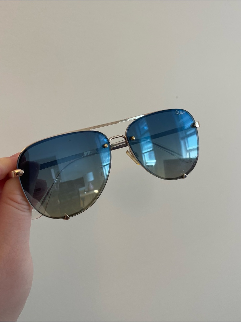 Quay Australia Men’s Blue Gradient Aviator Sunglasses with Gold Frame